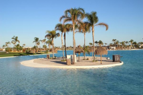 Penthouse Vista Naranjos at Santa Rosalia Lake and Life Resort